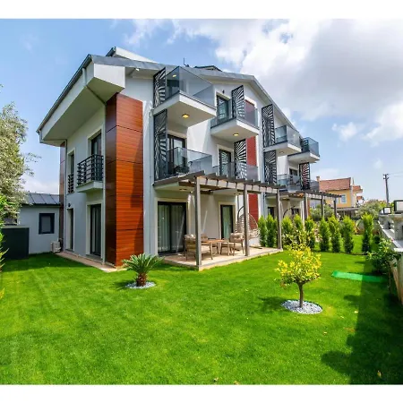 Апартаменты Royal Luxury Homes